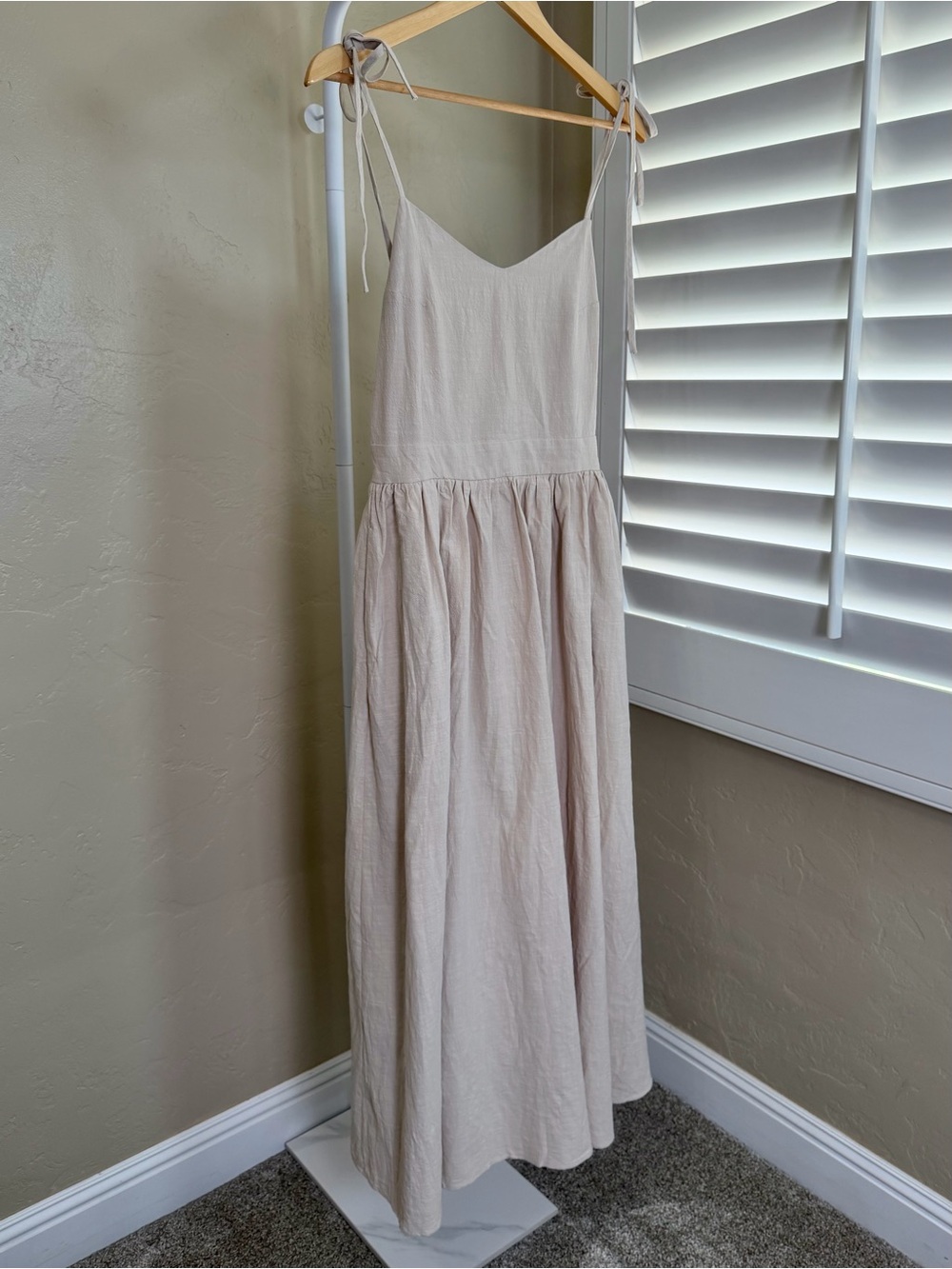 Commense Oatmeal Beige Tie-Shoulder Backless 100% Cotton Maxi Dress Small NWT - Picture 4 of 11